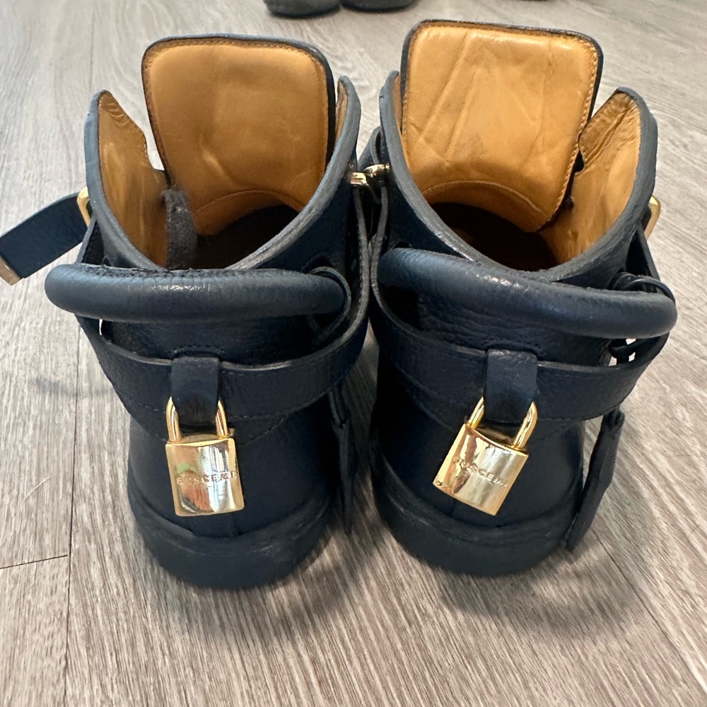 Buscemi - Picture 3 of 4